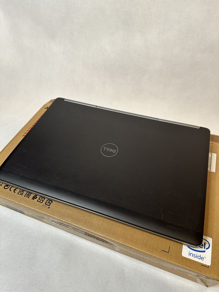 Dell Precision 7710 17,3” UHD i7 16GB DDR4 1TB NVIDIA QUADRO WIN11 PRO