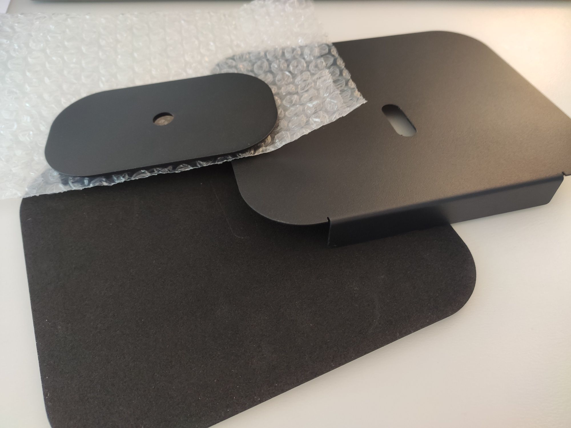 Base metálica para sorte de monitor