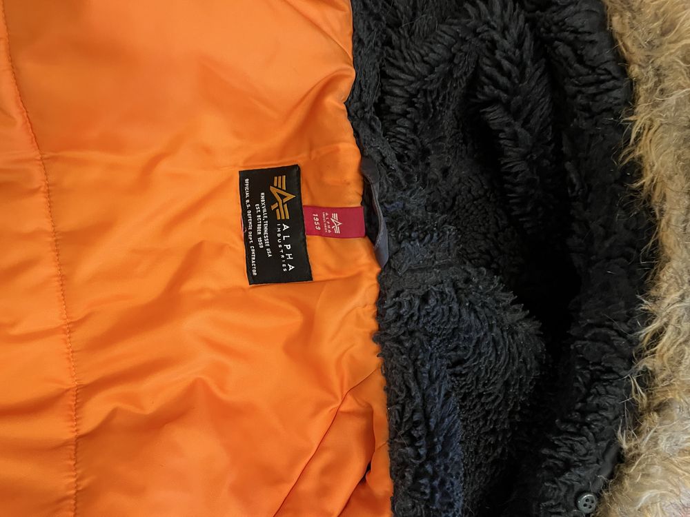 Продам куртку зимнюю Alpha N-3B W Parka