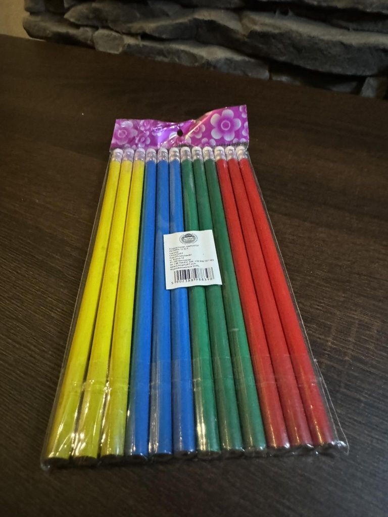 Ołówki kolorowe z gumką 12szt/kpl 48tknsz