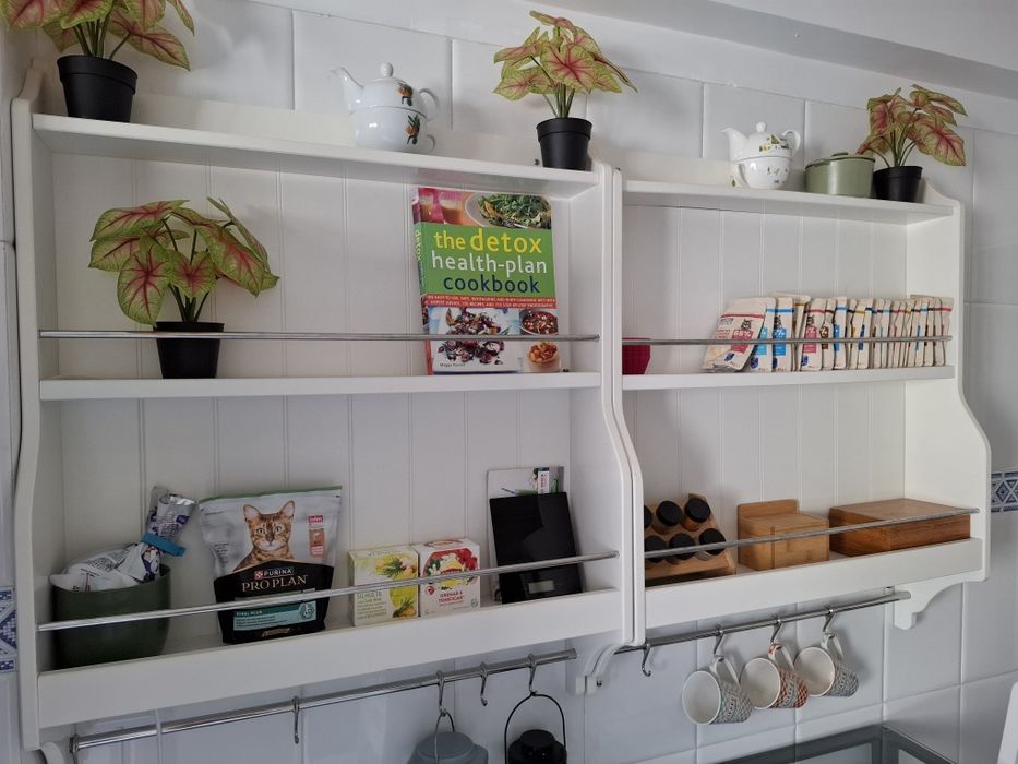 Estante cozinha branco bege 80x100 praticamente nova