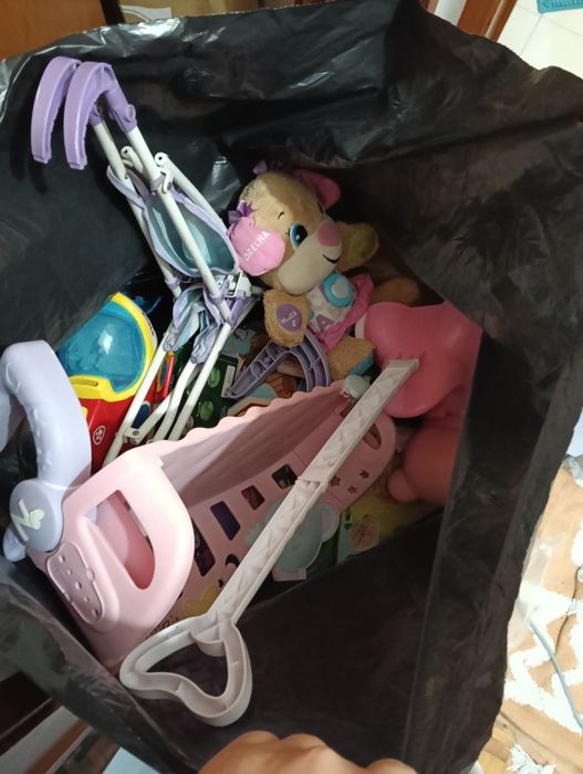 Reservado Doaçao brinquedos e roupas