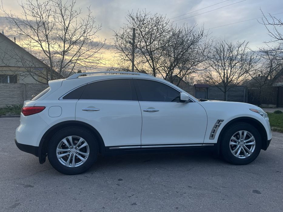 Продам инфинити фх35