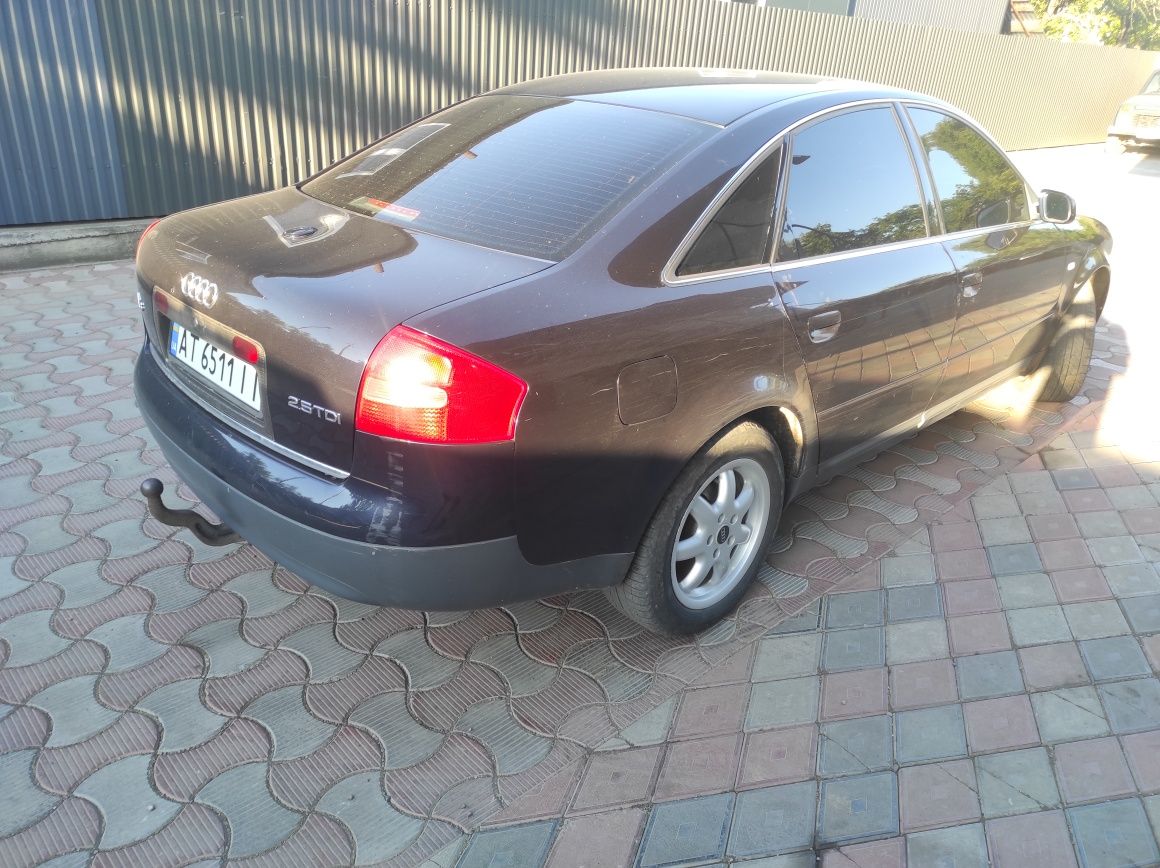 Audi A6C5 2.5 2001