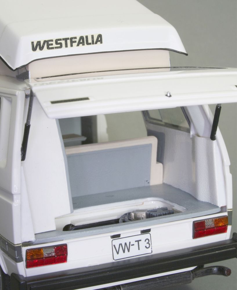 SAMOCHÓD model 1/24 Revell 07344 VW T3 CAMPER WESTFALIA