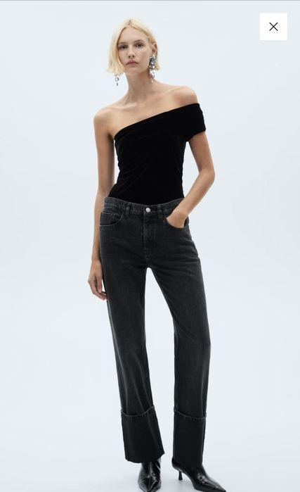 Body assimétrico de veludo