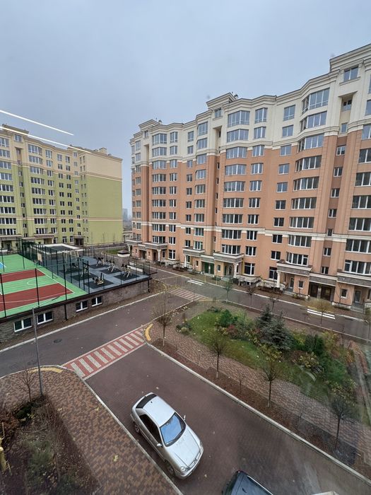 Продам квартиру.ЖК Софія Клубний 1к 41кв.м я власник.Біля паркінгу.