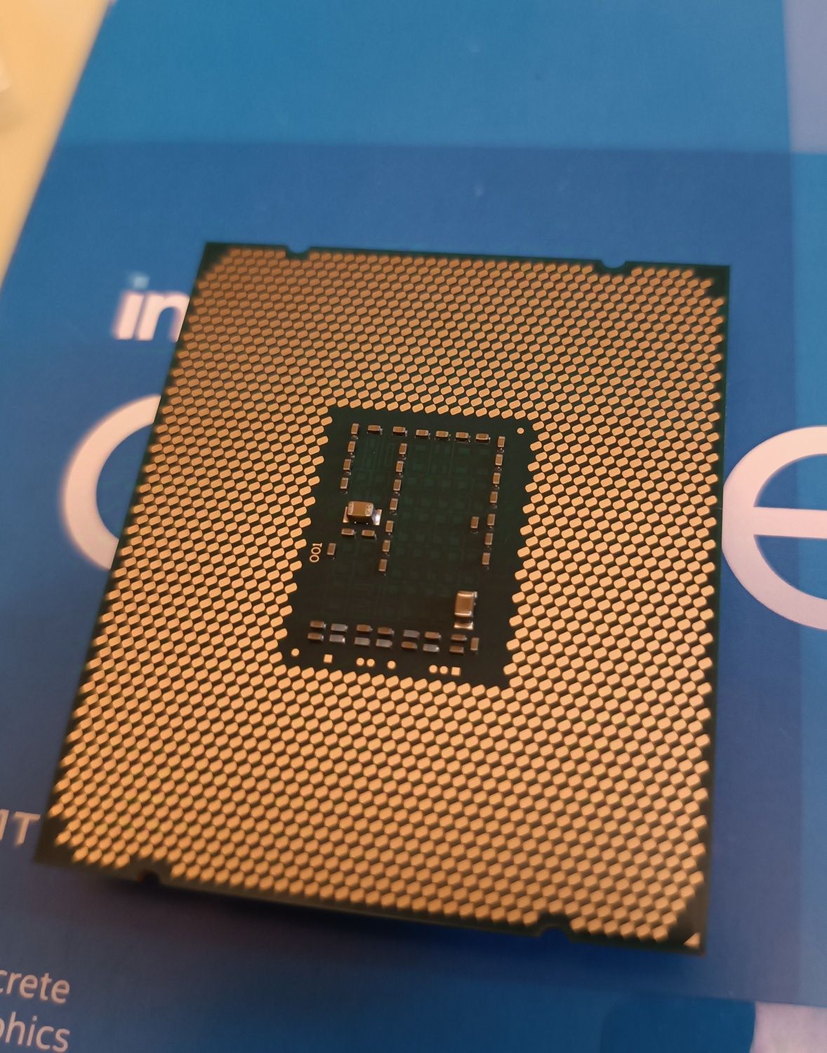 Процессор Intel Xeon E5-2670v3