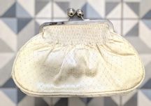 Elegancka torebka portmonetka satynowa kopertówka