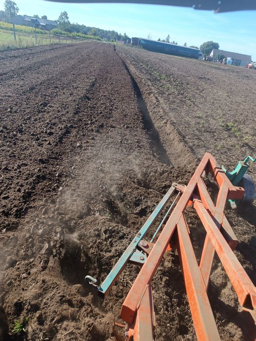 Pługi 4 zagonowe agromasz