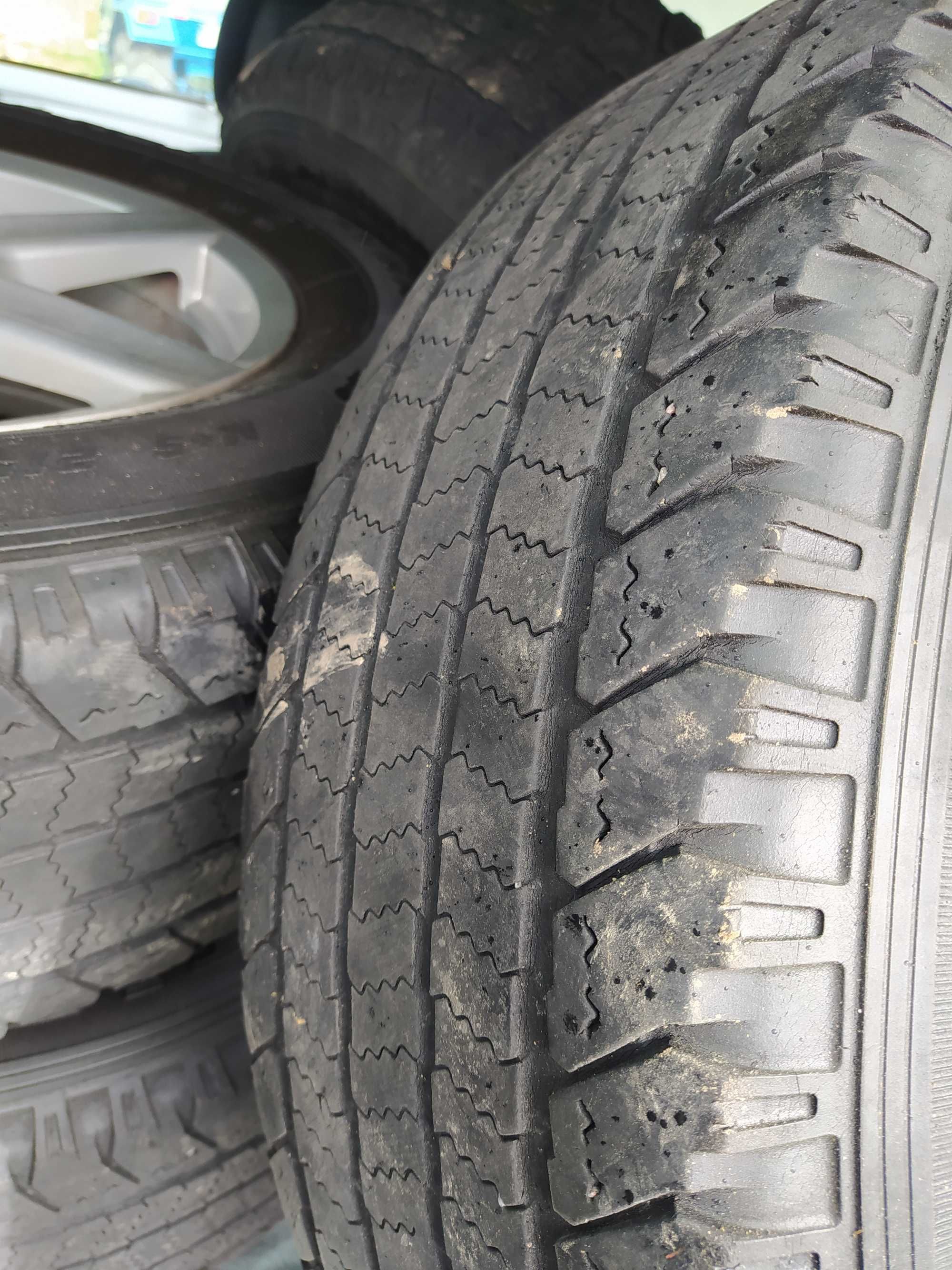 Alufelgi 16 z oponami 215/70R16