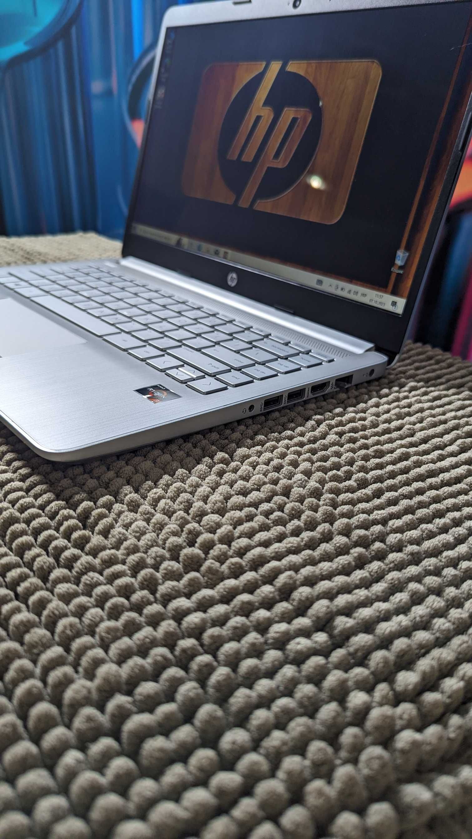 Ноутбук HP/ Ryzen 3 3250U/ 8GB/ SSD 256gb/ Radeon Vega 3 (2GB)