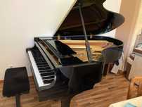 Piano de Cauda Yamaha G5 – Excelente Estado (Japão)