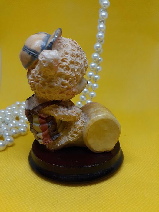Cappuccino Collectable мишка с бочонком меда детская фигурка для детей