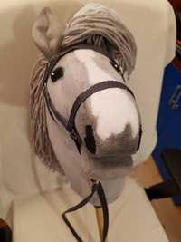Hobby Horse koń na kiju szary z szarą grzywą