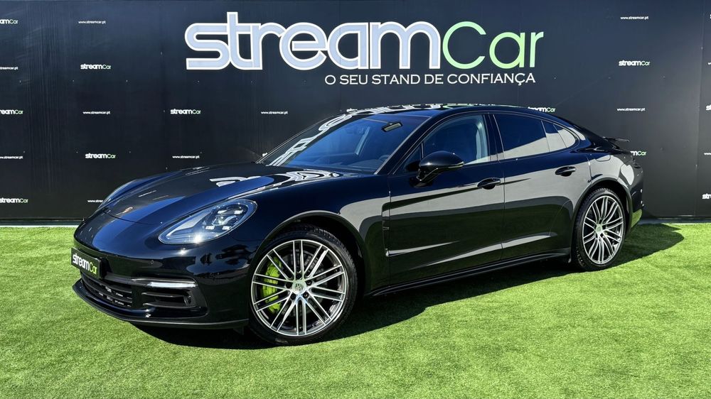 Porsche Panamera 4 E-Hybrid Platinum Edition