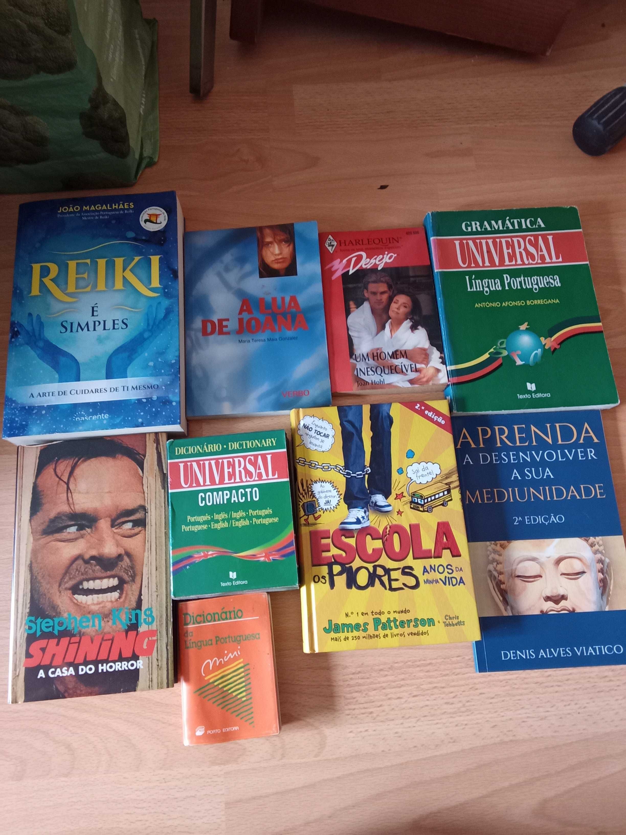 Livros em boas condições