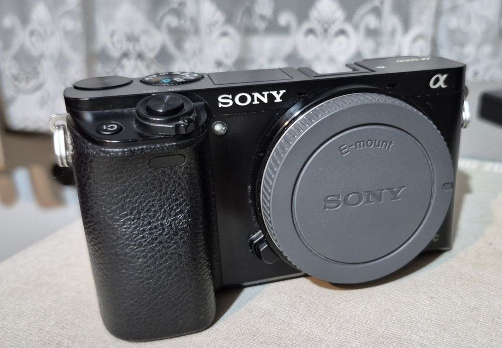 Aparat sony a6000
