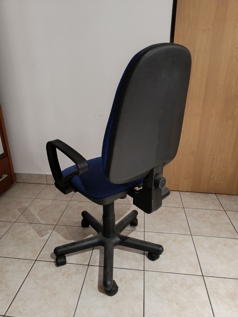 Krzesło na kółkach