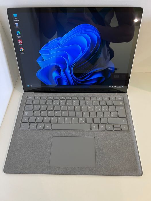 Продам ноутбук  Microsoft Surface Laptop