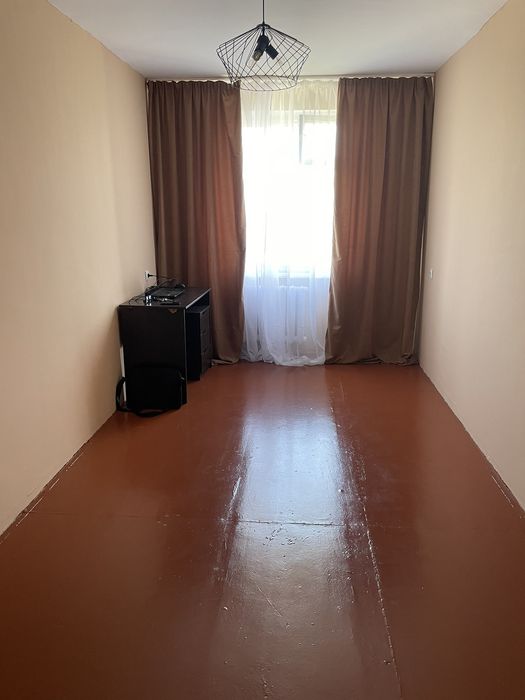 Продам 2 ком. квартиру. Нагорная часть города