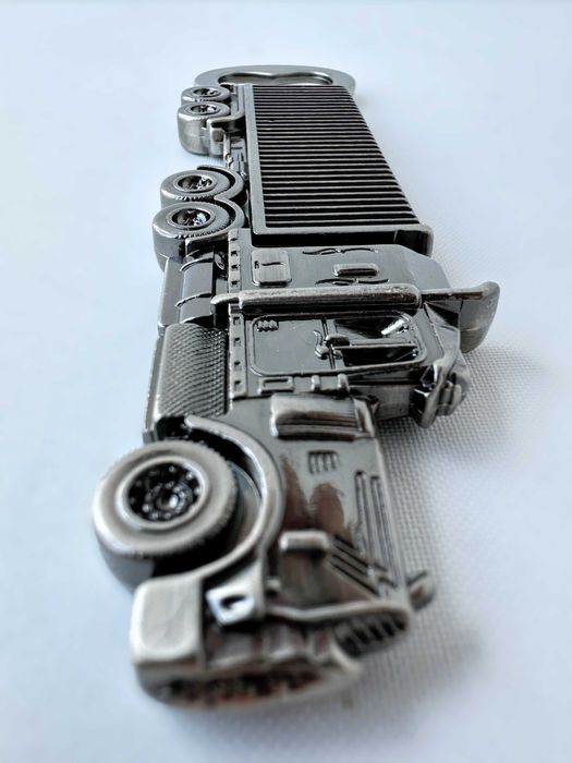 Otwieracz do piwa Prezent Gift Gadżet Tir Ciężarówka Auto Ciemna stal