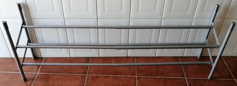 sapateira estensivel cinzenta