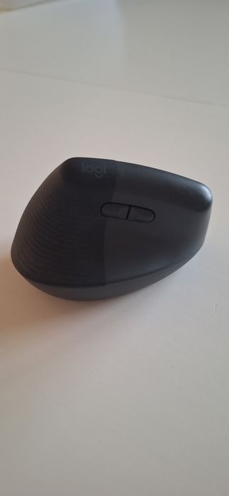 Leworęczna myszka Logitech Lift