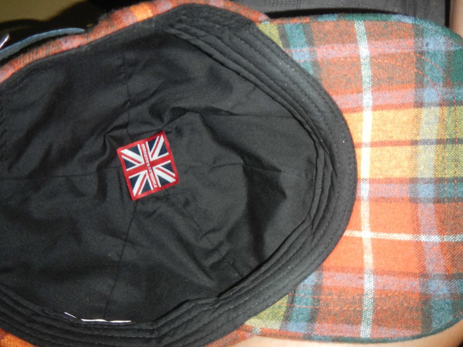 Flanelowa czapeczka z daszkiem zimowa welniana FINSHLEY HARDING uk