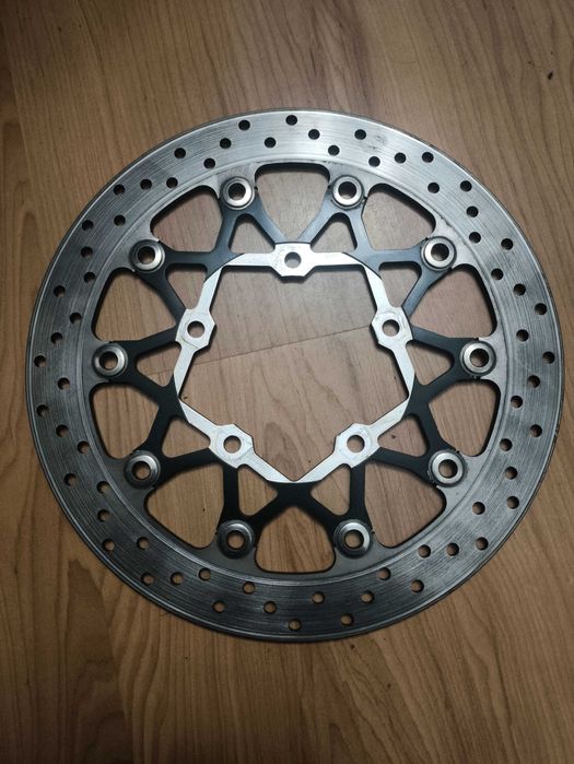 Disco dianteiro direito GSXR 1000 k8