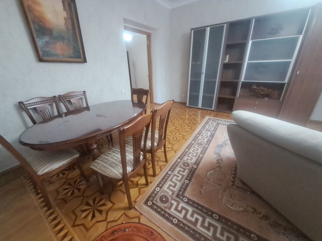 Сдам Довженко 6  Дома  Каркашадзе 3х комнвтную квартиру