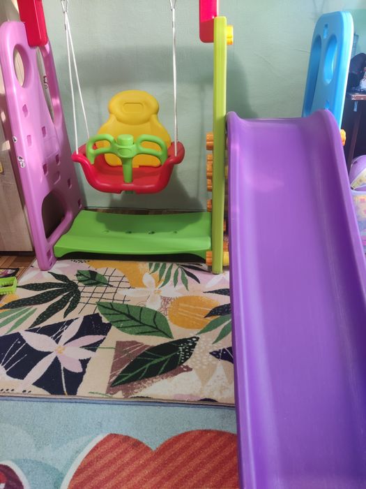 Гірка з гойдалками, горка-качели