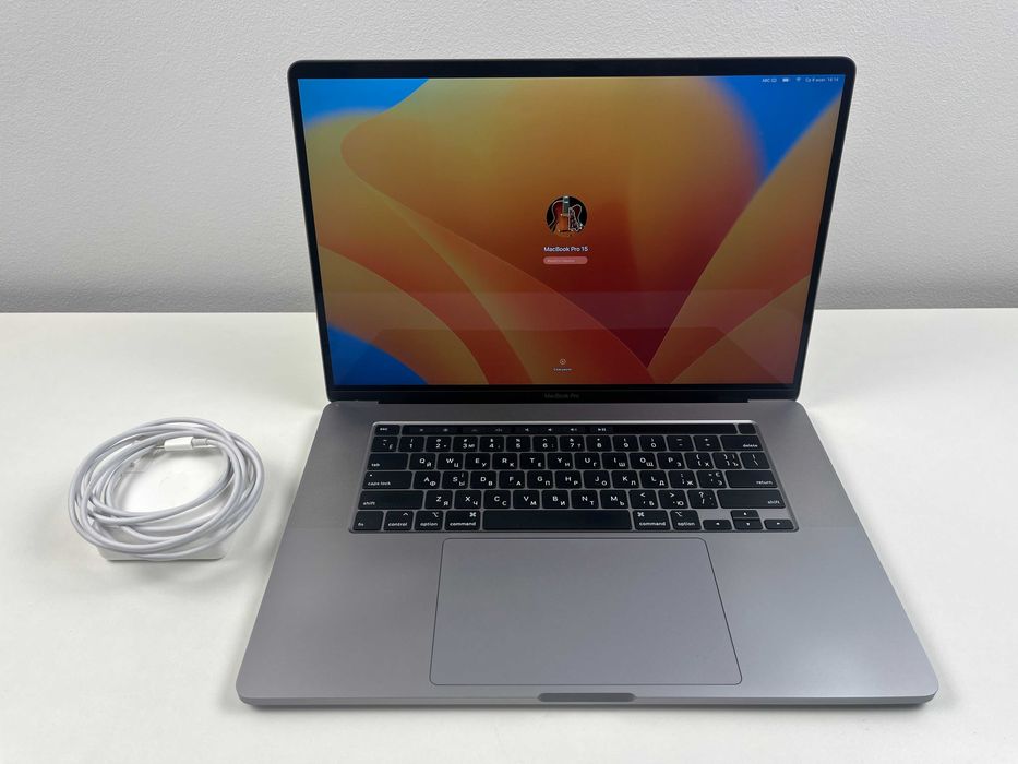 Ноутбук Apple Macbook Pro 16 A2141 2019 i9 64GB Pro 5500M 8GB 1TB SSD