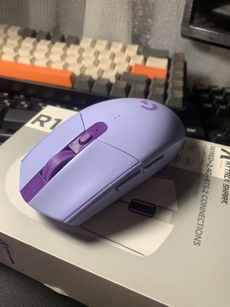Продам мишку attack shark r1,идеал