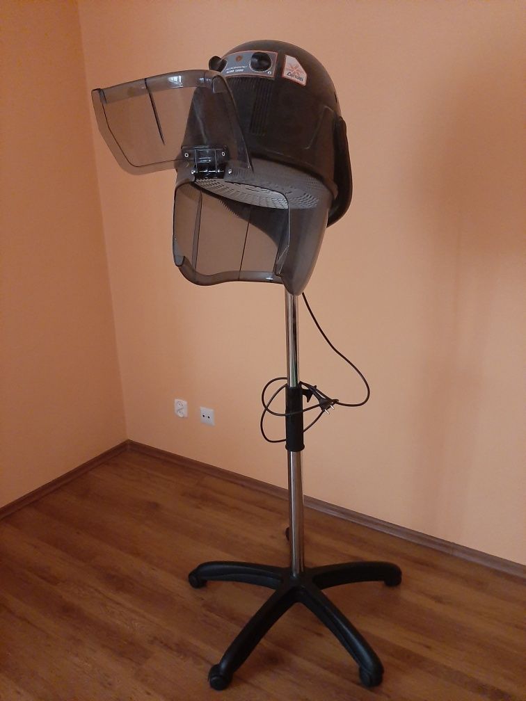 Suszarka fryzjerska hełmowa, stojąca