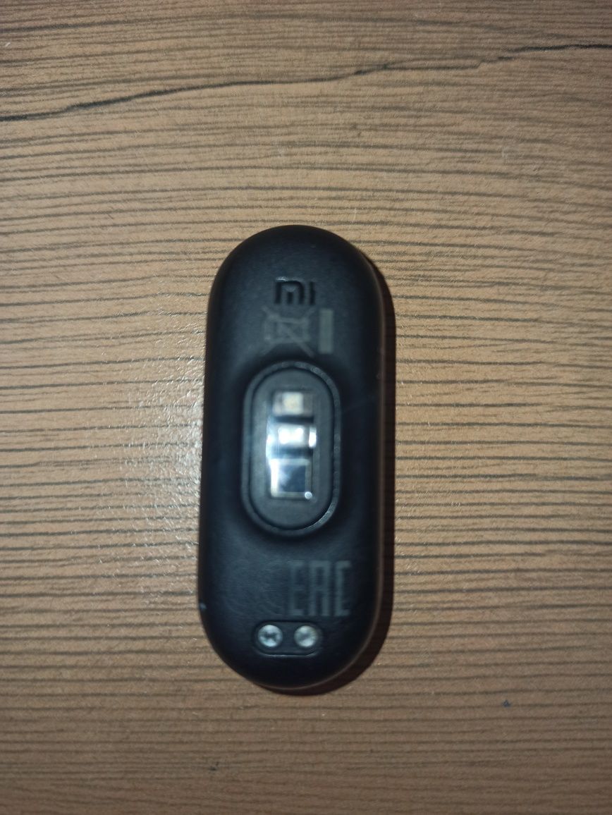 Opaska xiaomi mi band 6 NFC uszkodzona