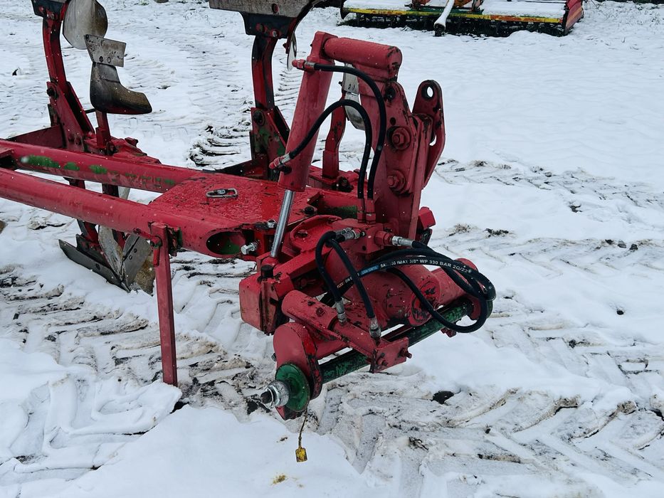 Pług obrotowy 4 skibowy Charlier świeżo sprowadzony Huard Kverneland