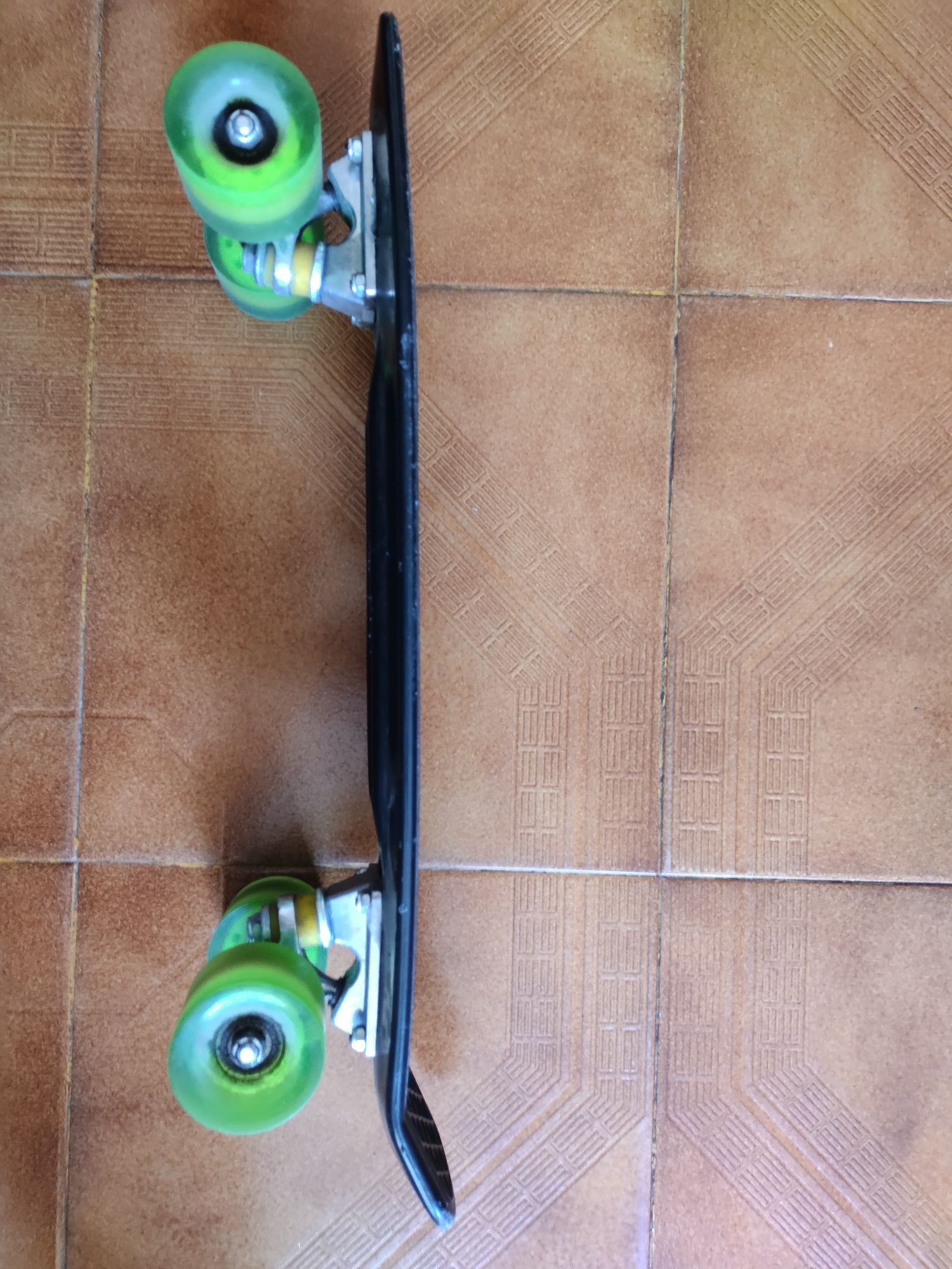 Skate cruiser preto BERG