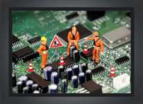 Damos explicações nas áreas de eletrónica e informática