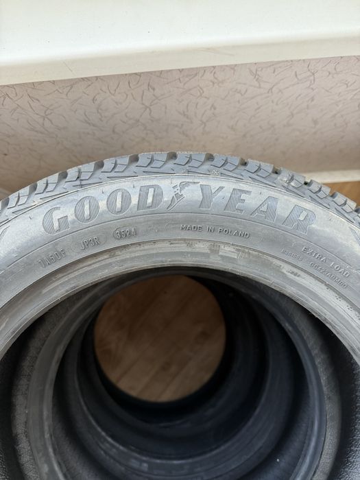 Зимова резина  GOODYEAR 205/55R16
