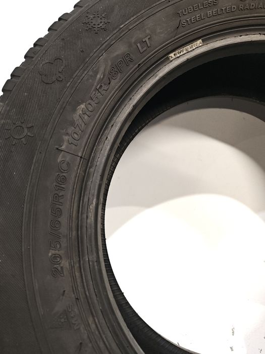 205/65/16 C Lassa Multiways-C 4 Season ** Dot 22 ** 7mm **