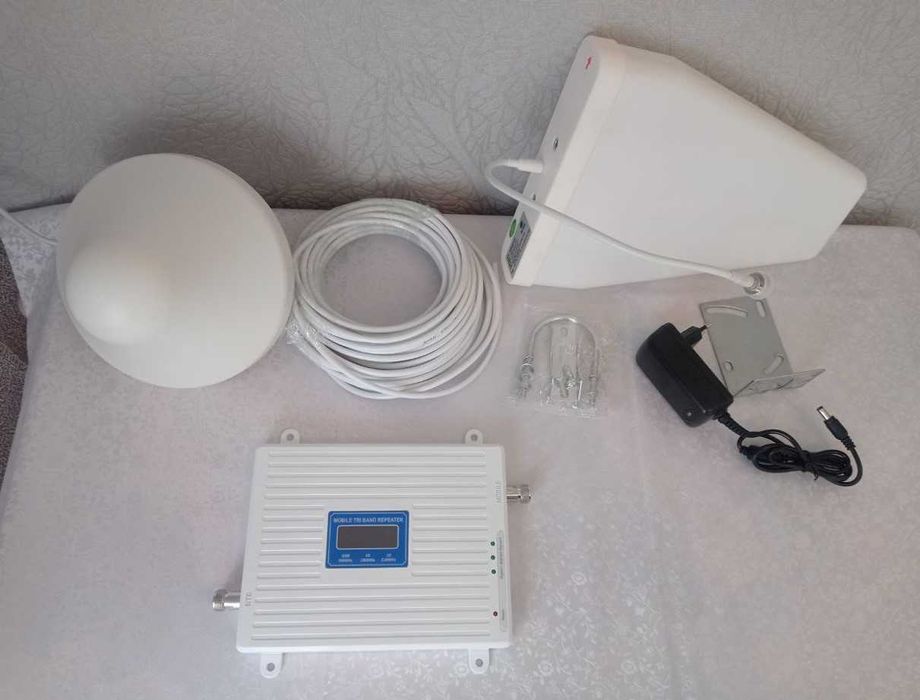 комплект мобильного усилителя с антеннами