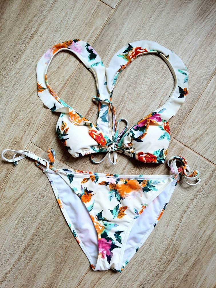 Bikini w kwiaty z falbankami, strój kąpielowy dwuczęściowy s/m