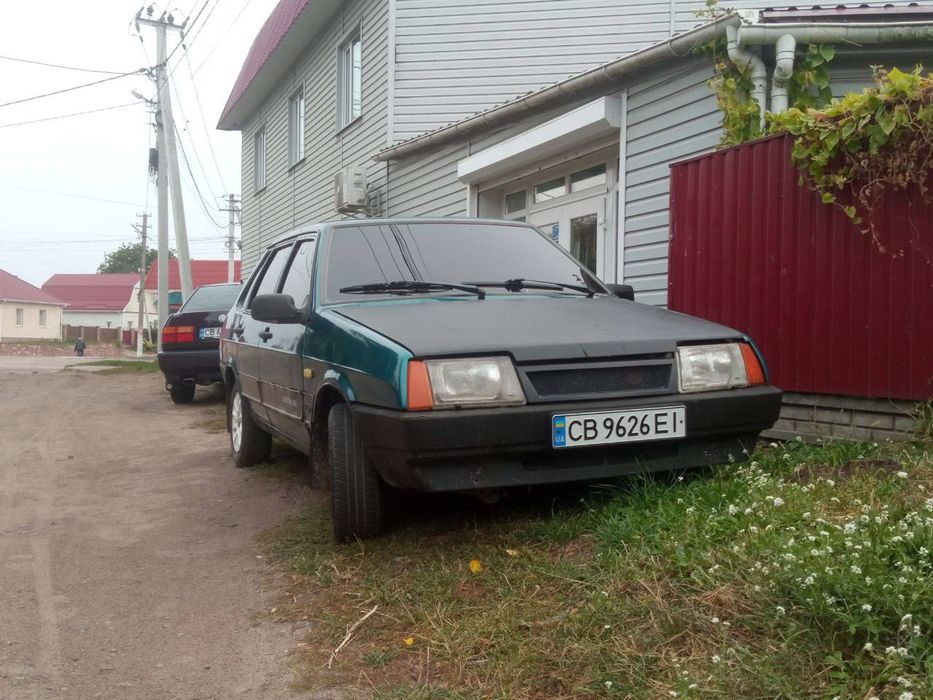 Ваз 21099 продам обін