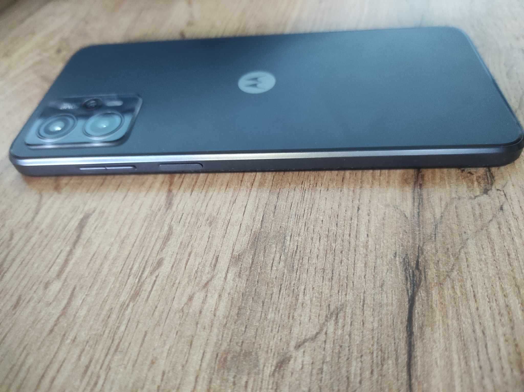 Motorola Moto g13