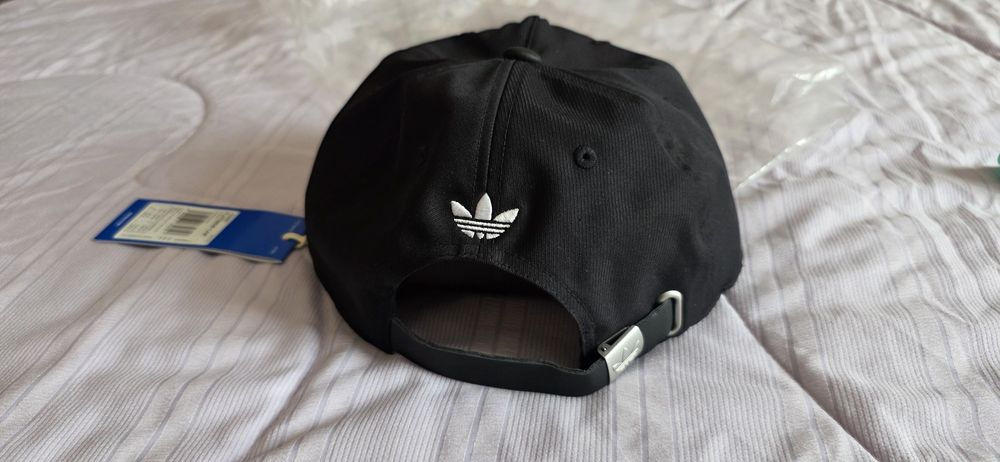 Adidas Originals бейсболка с ровным козырьком