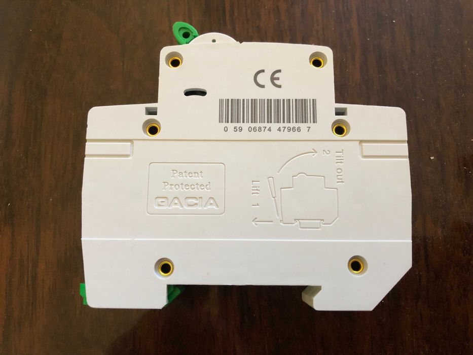 Wyłącznik nadprądowy 20A , bezpiecznik B20 jednofazowy , włącznik