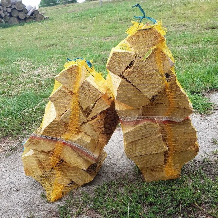 Sprzedam sezonowane drewno opałowe w workach