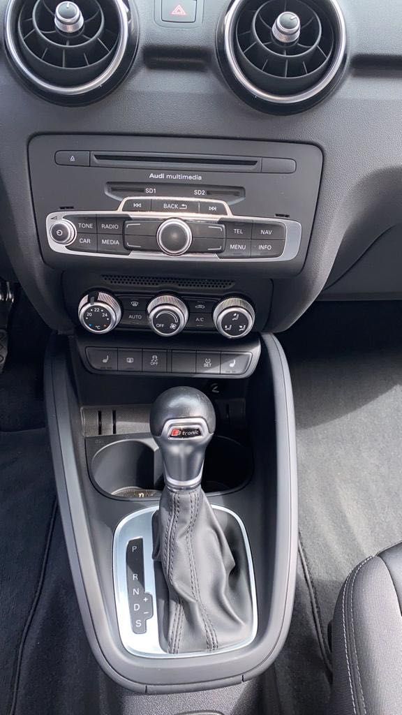 Audi A1 - 1.6 TDi 2014 Cx. Automatica