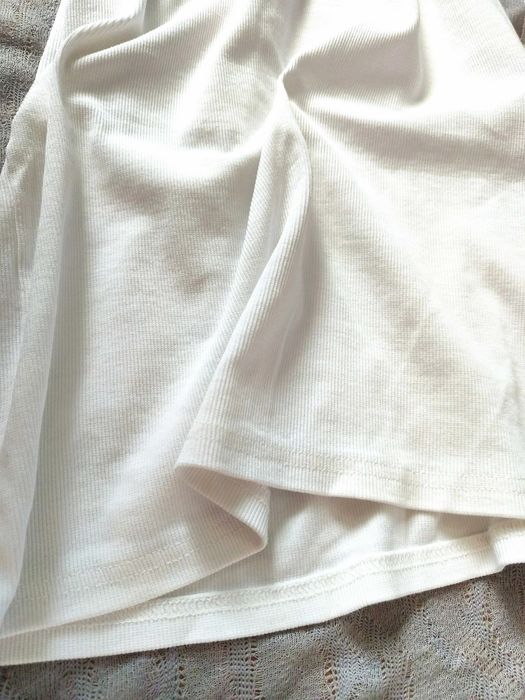 M - Biała Sukienka Polo Prążek Krótki Rękaw Kołnierzyk Przylegająca